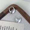 Aretes en forma de U de plata esterlina s925 de tiro real, estilo ins muy simple, temperamento de viajero, combinan con todo, textura lisa resistente, aretes de gota de agua