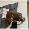 Bolsa Nova da Moda 2026 Transfronteiriça para Mulheres, Design de Nicho de Primavera, Bolsa Transversal de Corrente Super Popular Retrô, Bolsa Almofada Mais Vendida