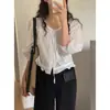 ¡Enviado! Camisa de encaje patchwork de manga corta de un solo botón, estilo coreano, suave y elegante, top corto de otoño estilo francés, ropa para mujer