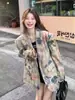 Blazer Personalizado con Estampado de Cuadros Graffiti Transfronterizo Europeo y Americano para Mujer, Corte Holgado, Adelgazante, Top Casual Versátil