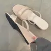 Primeiro Encontro com as Sandálias de Salto Anabela Abertas Elegantes Estilo Francês para o Verão, Tiras Finas Simples, Confortáveis para Usar na Praia, Estilosas e Descoladas