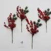 Decoraciones Navideñas Artificiales Hechas a Medida por el Fabricante con Bayas Rojas y Piñas, Venta al por Mayor para Comercio Transfronterizo, Decoraciones Navideñas Personalizadas