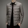 Nueva Chaqueta Ligera de Plumas para Hombre Invierno 2026 Casual de Negocios Solapa Cálida Chaqueta Abrigo de Plumas para Hombre de Mediana Edad