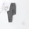 Pantalones cálidos de doble cara cepillados para niños y niñas de otoño e invierno Ropa interior para bebé y niño Calzoncillos largos Leggings Velour cálido Pantalones de pijama gruesos para niño