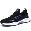 Sapatos masculinos, sapatos da moda primavera, sapatos casuais vazados leves para corrida, sapatos masculinos, sapatos esportivos de verão, comércio exterior transfronteiriço no atacado