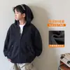 Jaqueta com capuz para meninos atacado outono e inverno novo estilo infantil casual esportiva estilosa moletom forrado de fleece para bebê moderno