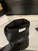 Botas de salto grosso pretas estilo britânico de cano médio para mulheres 2026 Outono estilo hot girl de rua botas amassadas primavera e outono botas únicas