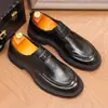 Zapatos casuales versátiles para hombre de cuero genuino, transpirables, antideslizantes, suela suave, para personas de mediana edad, estilo popular de negocios, cómodos para hombre