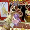 Produto Mais Vendido no Ano do Cavalo: Chaveiro Dourado Bênção do Oficial Celestial, Pingente de Cabacinha Dourada para Atrair Riqueza, Pingente de Couro Presente