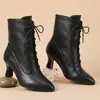 Botas de cuero para mujer de talla grande, de corte bajo, para otoño e invierno, transfronterizas, color liso, punta fina, suela de goma, con cordones, botas de moda de tacón alto versátiles para mujer