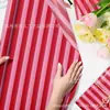 Papel de Copia Rayado Rojo Wx399 17g Papel de Envoltura a Prueba de Humedad para Regalos y Dulces Papel Decorativo Rayado Perlado