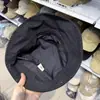 Insignia de Etiqueta Pequeña de Metal Sombrero de Pescador Delgado Irregular para Niños Primavera y Verano Largo Delante Corto Detrás Protección Solar y Sombrilla Sombrero Cubo Versátil