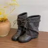 Botas tachonadas de moda, nuevo estilo con cordón en el tobillo, tacón grueso, cómodas y versátiles, acabado similar al cuero para mujer, diseño elegante, primavera/otoño 2026