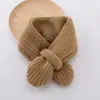 Cachecol de bebê estilo coreano cachecol quente de outono e inverno para bebê 6-12 meses 3-6 anos toalha cruzada de lã tricotada