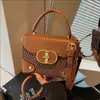 Bolsa de Mão Quadrada Pequena Versátil Popular Transfronteiriça para Mulheres 2025 Inverno Nova Tendência Moda Bolsa de Ombro Único Transversal