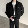Chaqueta Corta de Lujo para Hombre Primavera 2026, Estilo Vintage de Nicho con Hombreras Metálicas, Abrigo de Lana con Cremallera
