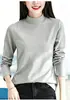 Camiseta de manga larga de algodón pesado de moda estilo Hong Kong con cuello semi-alto para mujer, casual y elegante, estiliza y versátil, adecuada tanto para llevar sola como debajo de otra prenda.