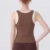 Nuevo top de yoga de verano con almohadillas en el pecho para mujer, tirantes anchos, alta resistencia al impacto, diseño color block, top de fitness