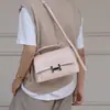Bolsa Pequena Retro de Luxo 2026 Nova Tendência Popular Bolsa Feminina Versátil Bolsa Transversal Moda Bolsa de Mão Pequena Quadrada