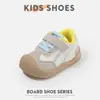 Zapatos de suela blanda para bebé niña, zapatos para niñas, nuevo modelo 2026 zapatillas para niños, zapatos multicolores, zapatos para niños pequeños de primavera y otoño