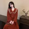 Antes de Realizar un Pedido, Contacte al Servicio al Cliente. Este estilo no está en stock. Vestido Rojo de Pana Francés, Estilo Hepburn Otoño/Invierno