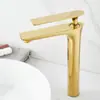 Grifo Sencillo de Cobre Puro para Baño Lavamanos Lavabo de Mesa Lujo Ligero Nórdico Dorado Brillante Grifo de Lavabo Frío y Caliente