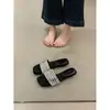 Chinelos Rasteirinhas com Strass para Mulheres, Uso Externo de Verão, Saltos Grossos, Salto Baixo Deslumbrante, Sandálias de Praia Estilo Fada para Mulheres