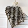 Bufanda de Imitación Cachemir con Textura Retro de Gama Alta para Mujer en Otoño e Invierno Engrosada Cálida Cortavientos y Resistente al Frío Bufanda Chal para Estudiante
