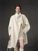 Diseño de cuello alto de alta gama abrigo de lana de doble cara retro abrigo de lana otoño e invierno largo nuevo hombre pequeño