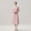 Vestido de Cashmere Liso Elegante com Decote V para Mulheres 2026, Vestido Tricô Vintage com Decote Cruzado, Vestido Base de Malha A-line Acima do Joelho