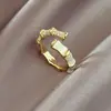 Tiktok mesmo estilo cobre micro cravejado zircônia Opala anel de bambu moda zircônia anel aberto anel banhado a ouro real feminino