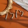Pendientes de gota de aceite de amor con aguja de plata S925, ambiente de moda exquisito, sentido avanzado, elegante, artístico, elegante, pendientes de celebridad de Internet, marea