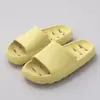 Nuevas Sandalias de Baño EVA para Hombre y Mujer, Antideslizantes, de Secado Rápido, con Drenaje de Agua, para Interiores y Hogar, con Sensación como de Cangrejo