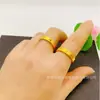 Chegada Nova Anel de Trevo de Quatro Folhas Banhado a Ouro de Latão Versátil Anel Simples de Calidoscópio Feminino Design de Nicho Lote para Dedo Indicador Versátil