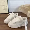 Nuevas Zapatillas Blancas de Suela Gruesa para Mujer Primavera 2026, Mocasines Originales de Estilo Hong Kong de Moda, Zapatos Deportivos Casuales Versátiles