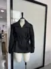 Elegante Chaqueta Corta de Color Sólido Estilo Británico con Cinturón Abrigo de Trinchera Moda Femenina Transfronteriza Vacaciones Primavera y Otoño 2026