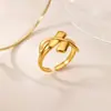 Anillo Ondulado Línea de Diseño Acero Inoxidable Chapado en Oro de 18 Quilates Geométrico Versátil Anillo Abierto Joyería Estilo Ins Europeo y Americano