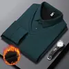 Nueva camiseta de rayas con solapa para hombre de invierno, moda casual para hombres jóvenes y de mediana edad, base de dos piezas falsas, top para hombre