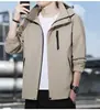 Chaqueta de hombre moderna y versátil, de una sola capa, cortavientos para exteriores, marca de moda, chaqueta de montañismo, disponible en stock, desmontable