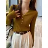 Suéter de punto con cuello en V para mujer, nueva camisa base blanca de otoño e invierno, capa interior estilo Chanel, top de manga larga para otoño