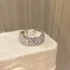 Anillo de Apertura Sencillo Dulce Rosa Full Diamante para Mujer Lujo Ligero Gama Alta Nicho Personalizado Sencillo Versátil Elegante