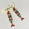 Pendientes de Borla de Pez de Esmalte Vintage Español Aguja de Plata, Pendientes de Moda y Únicos con Sentido del Diseño y Atractivo de Nicho