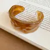 Pulsera Abierta Redonda de Acrílico Retro Europea y Americana, Simple, Moderna, Personalizada, Versátil, Diseño de Joyería para Mano de Nicho
