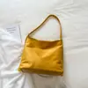 Bolsa Transversal Casual de Grande Capacidade Shuai Mijia Feminina 2026 Nova Bolsa de Ombro Única para o Dia a Dia Bolsa Tote Retrô de Nicho