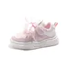 Zapatillas de mariposa para niñas, primavera 2025, nuevas zapatillas informales antideslizantes de suela suave para niños, zapatos de princesa de estilo coreano para bebés, a la moda.
