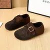 26 Novos Sapatos Birkenstock de Lã Outono/Inverno para Mulheres Tira Única com Biqueira Fechada Peluda Slip-on H517-25 Fornecimento Exclusivo Transfronteiriço