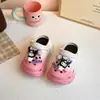 Pantuflas para Niñas 2025 Verano Nueva Moda Versátil Zapatos Individuales Estilo Coreano para Niños Suela Suave Sandalias de Princesa para Niñita