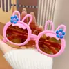 Óculos de Sol Infantis da Moda Estilo Coreano 2024 Fofos Desenho Animado Florzinha Coelho Óculos Adoráveis para Viagem de Bebê Proteção Solar