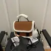 Bolso de Hombro Acolchado Bolso Silla Bolso de Terciopelo Bolso de Mujer Otoño e Invierno Nuevo Nicho Bolso de Mano Mate Bolso Cruzado Retro