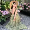 Vestido Verde Estilo Francés con Tirantes Finos y Mangas Cortas Volantes, Gasa, Cintura Hermosamente Ceñida, Vestido Largo Floral para Fiesta, Color de la Foto, Corte Ajustado